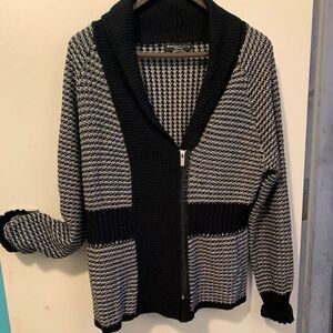 Nygard petite sz Med black/white zip cardigan, shawl collar, cotton/acrylic EUC